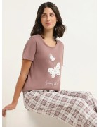 Ladies' Sleepwear: Dreamy Comfort, Effortless Style